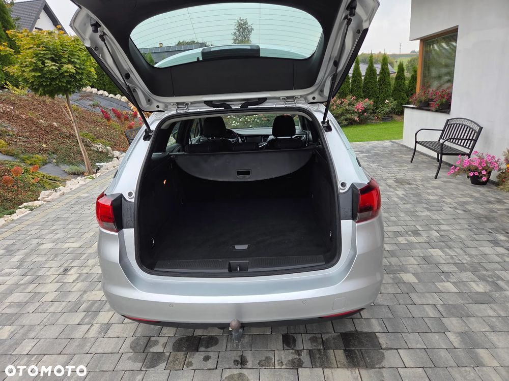 Opel Astra 1.6 CDTI Enjoy S&S - 29