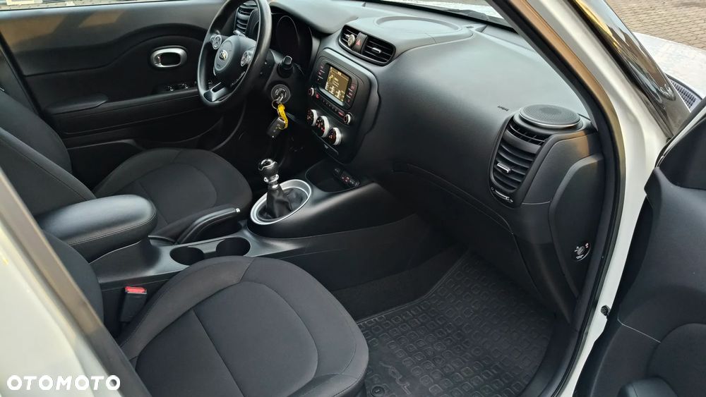 Kia Soul 1.6 GDI White&Red Edition - 14