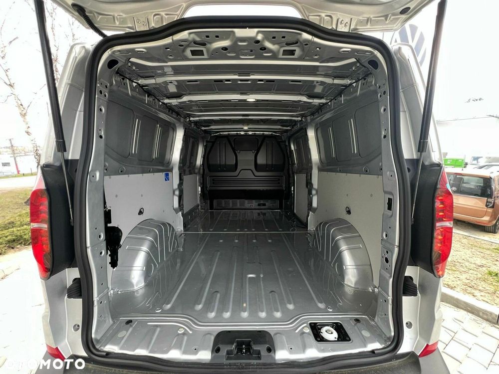 Volkswagen Transporter Furgon silnik: 2,0 l TDI 150 KM / skrzynia biegów: 8-biegowa automatyczna rozstaw osi: 3500 mm - 6
