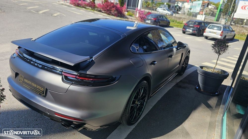 Porsche Panamera 4 E-Hybrid - 6