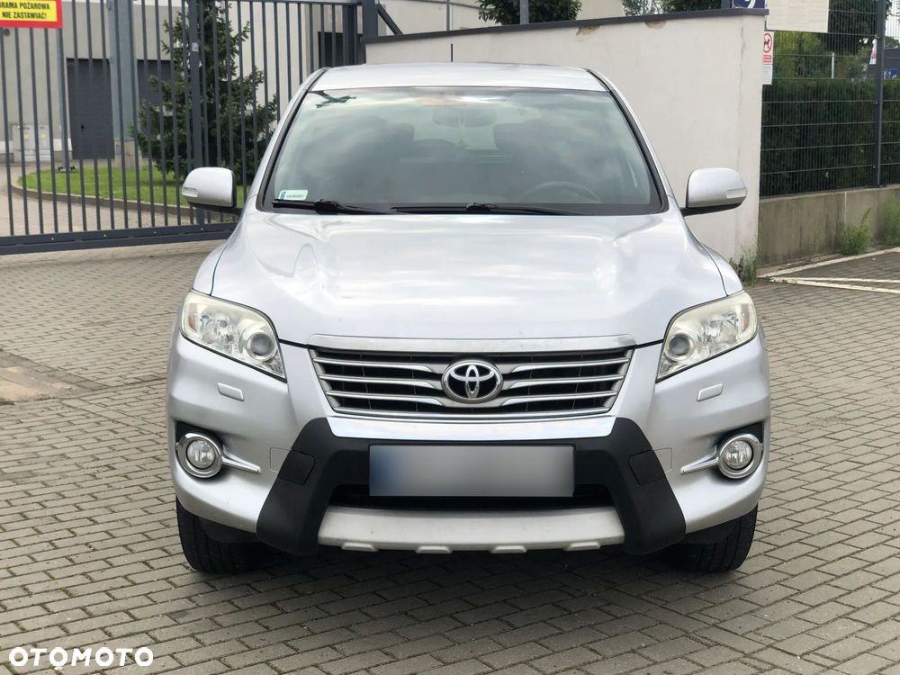 Toyota RAV4 - 9