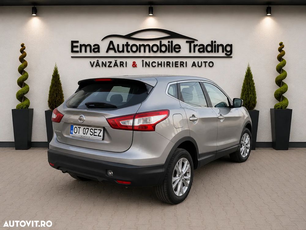 Nissan Qashqai 1.6 DCI Xtronic ACENTA - 3