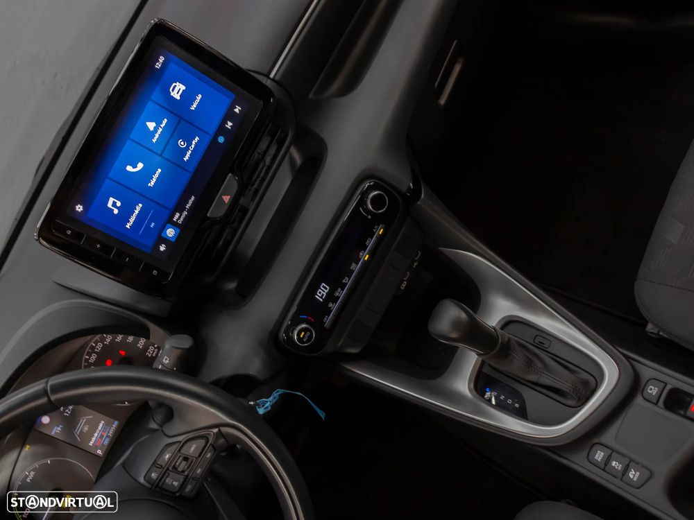 Toyota Yaris 1.5 HDF Comfort Plus - 26