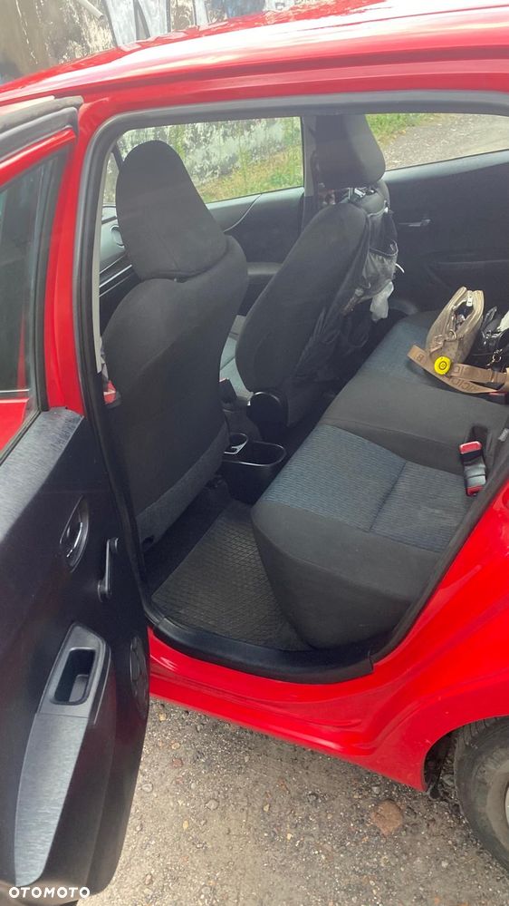 Toyota Yaris 1.33 Prestige - 13