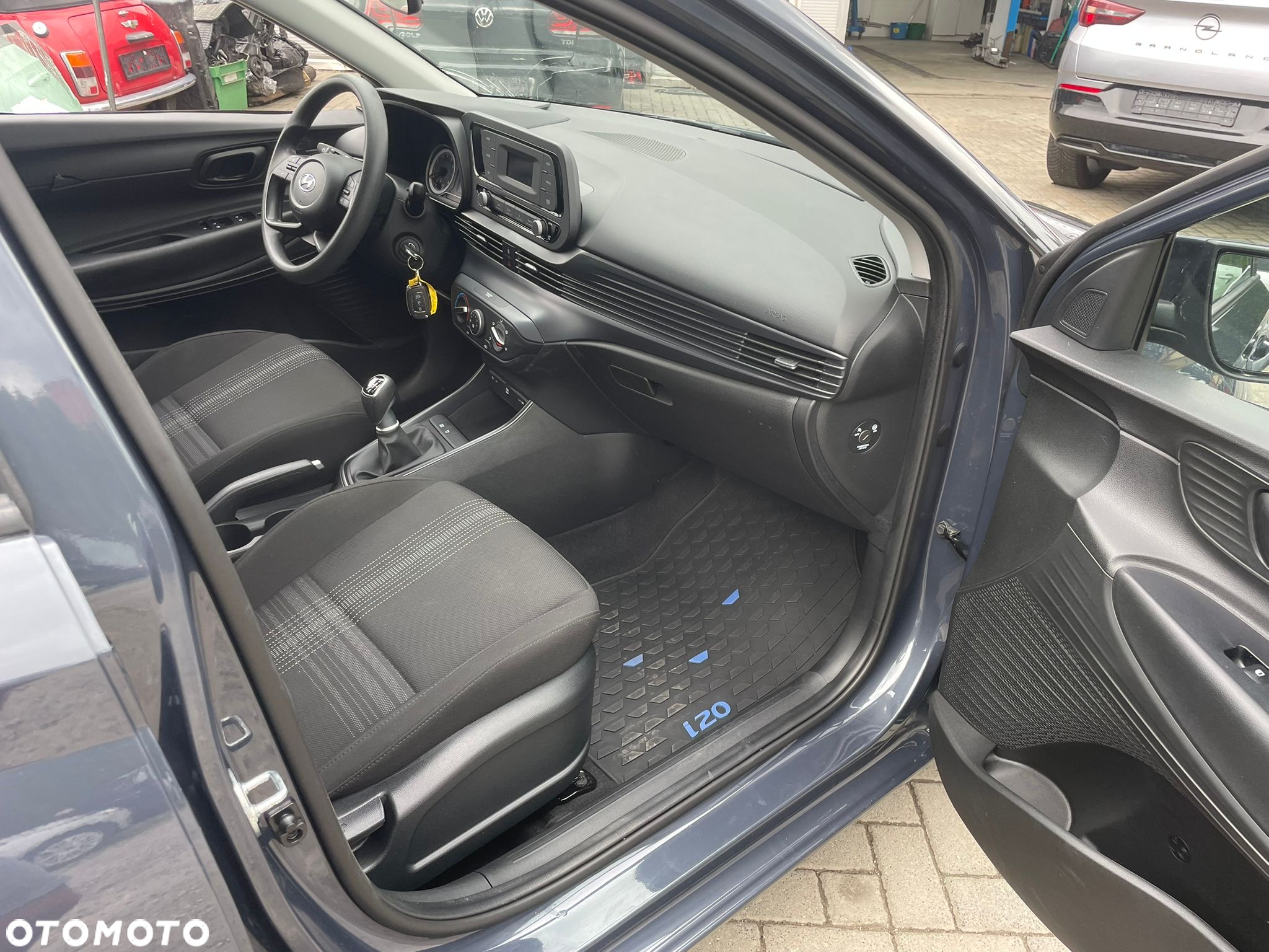 Hyundai i20 - 12