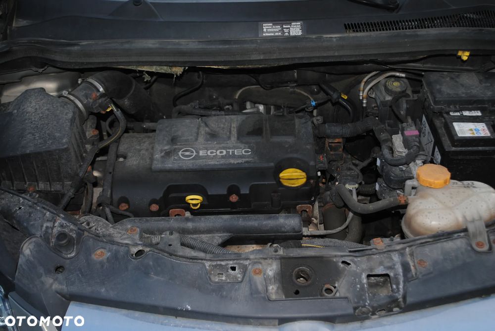 Opel Corsa 1.4 16V Innovation 110 Jahre - 7