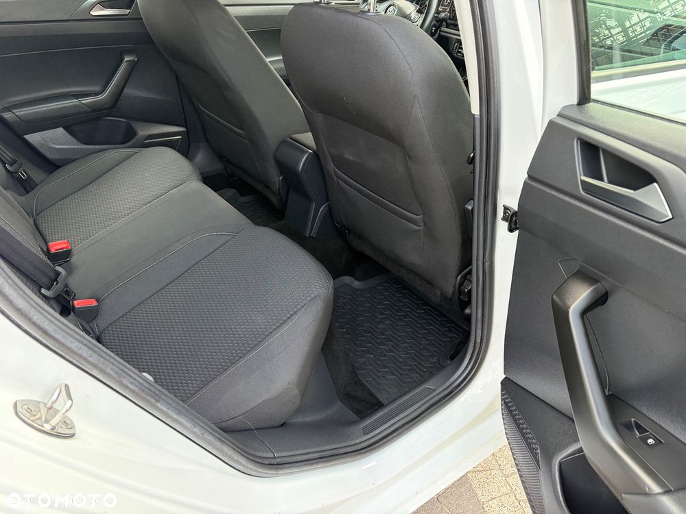 Volkswagen Polo 1.0 Comfortline - 18