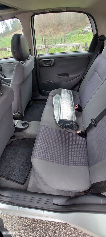 Opel Corsa 1.2 16V City - 3
