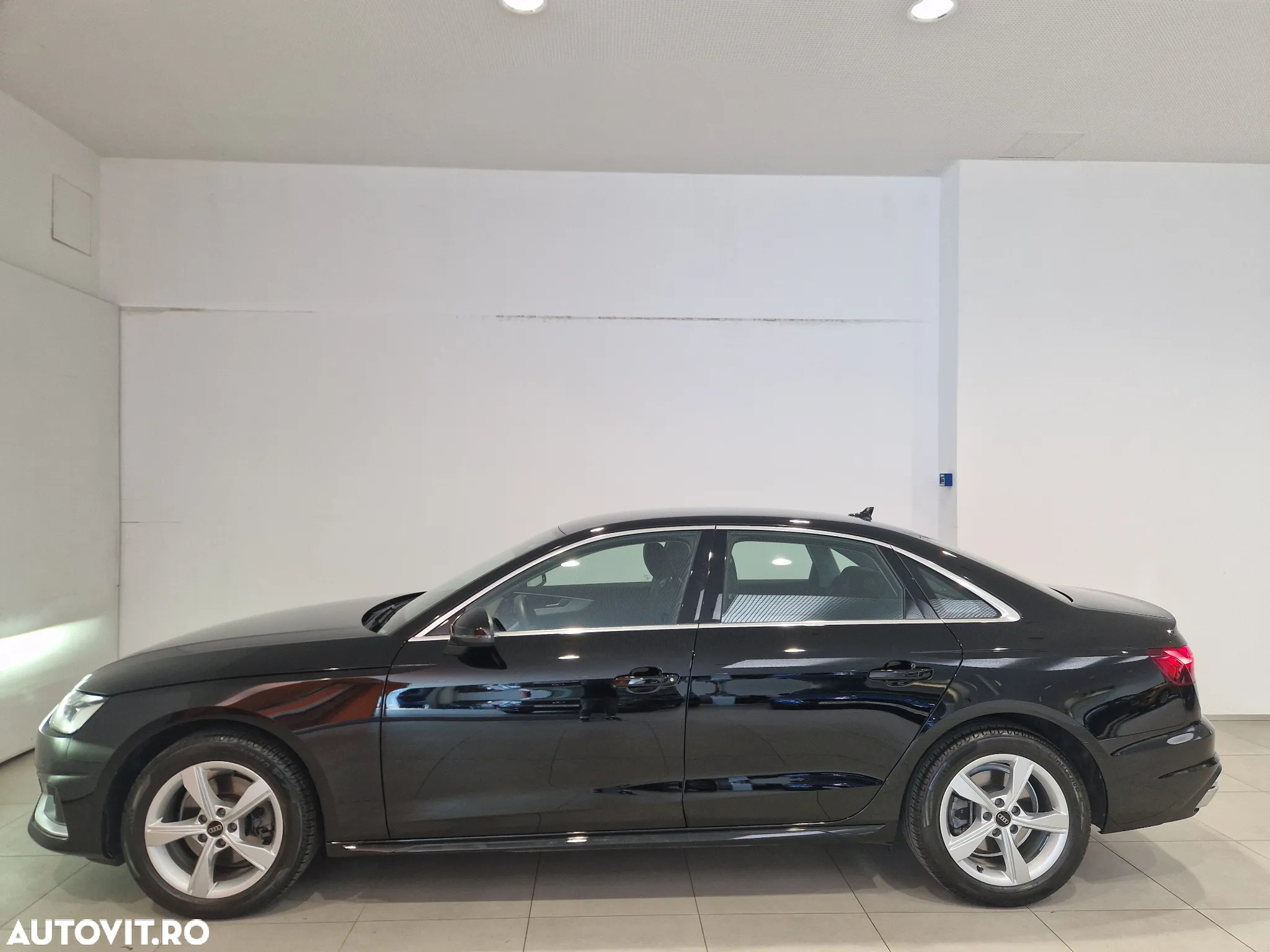 Audi A4 35 TFSI S tronic MHEV Advanced - 2