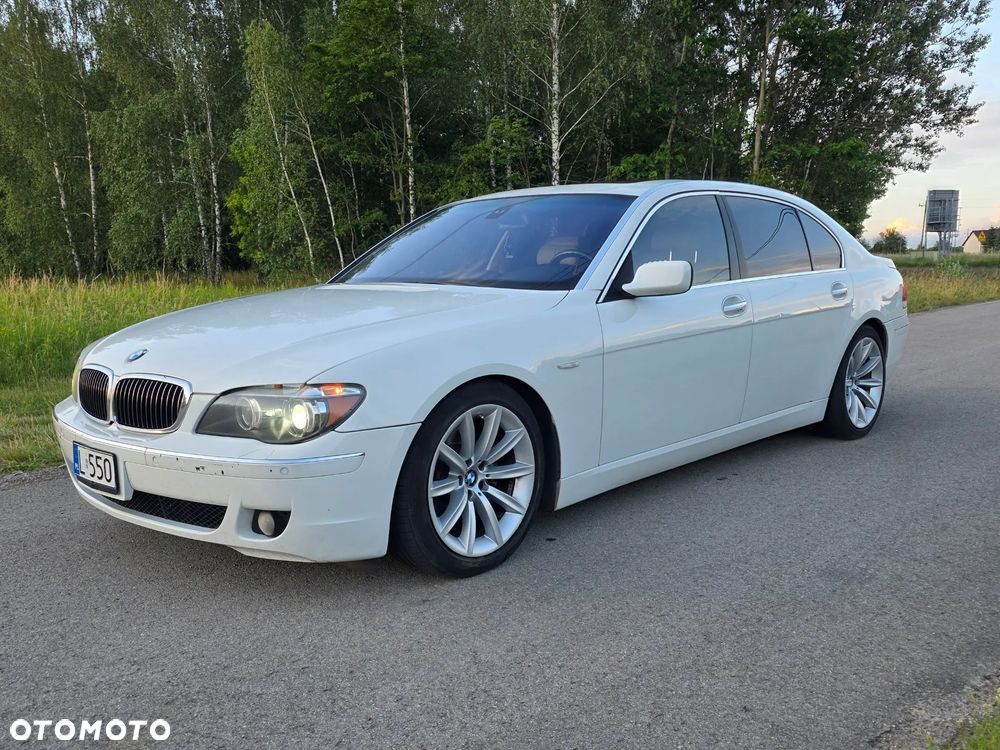 BMW Seria 7 750Li - 3