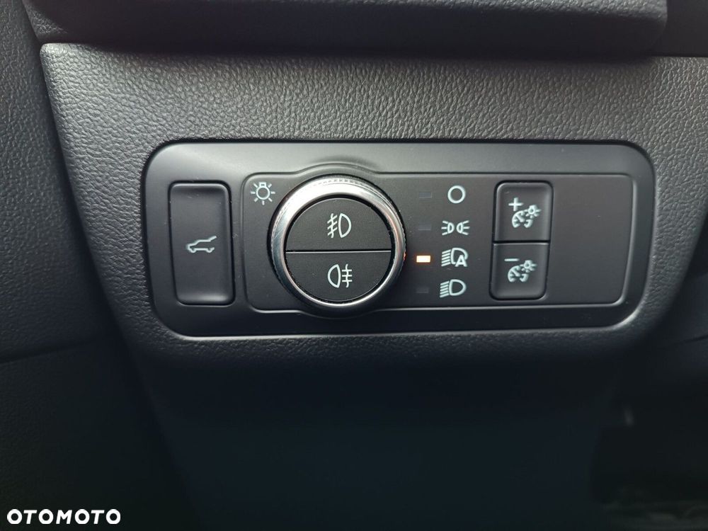 Ford Kuga 2.0 TDCi FWD Titanium - 34