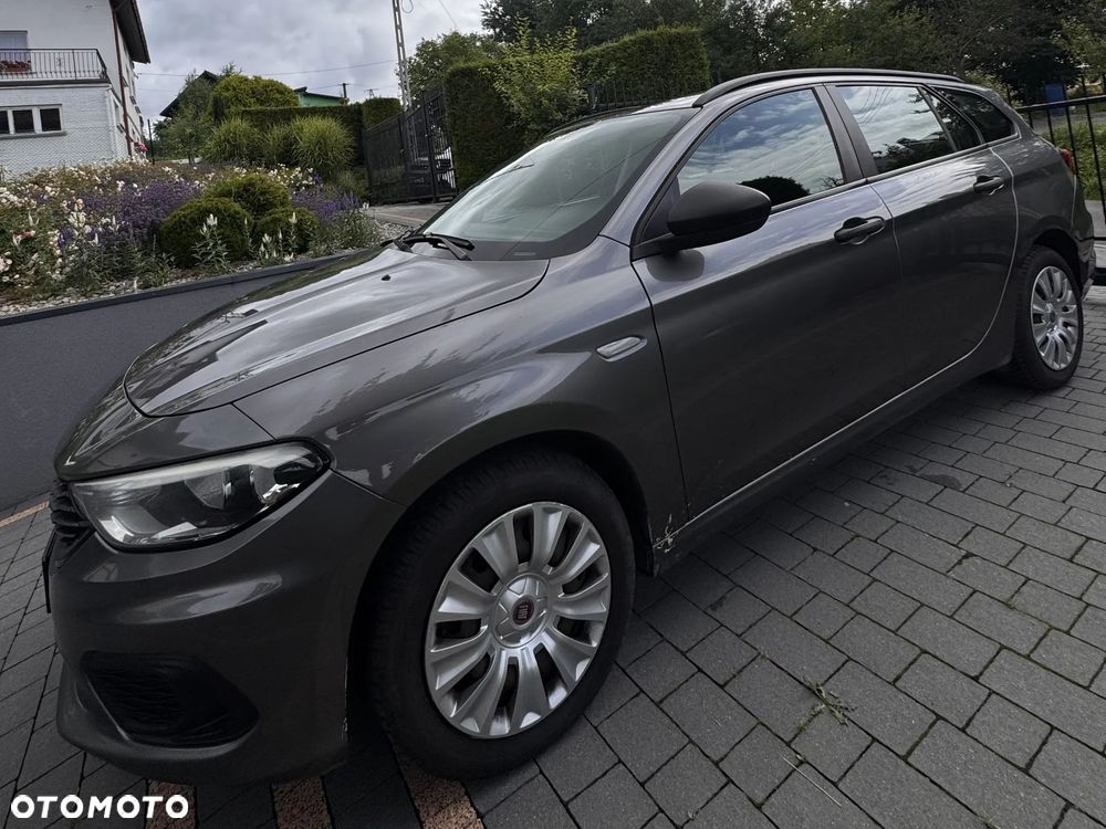 Fiat Tipo 1.4 T-Jet 16v Easy - 1