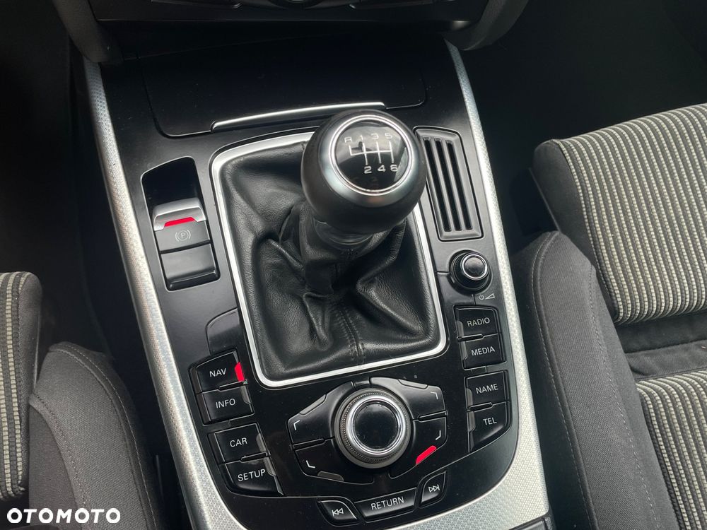 Audi A4 Avant 2.0 TDI - 15