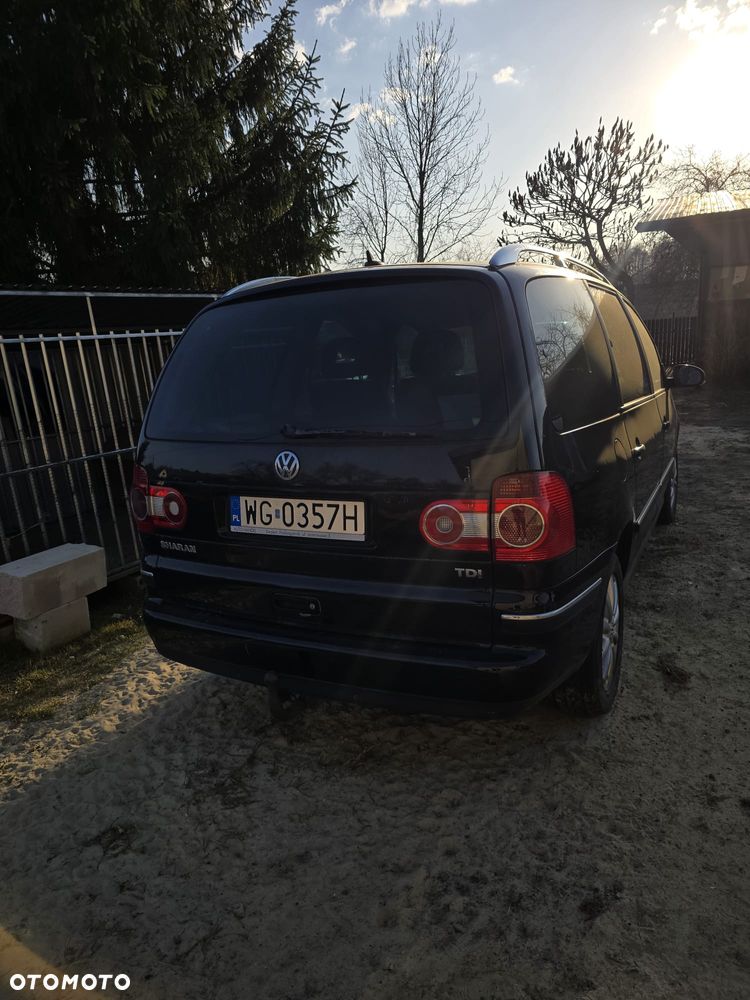 Volkswagen Sharan 1.9 TDI Highline - 6