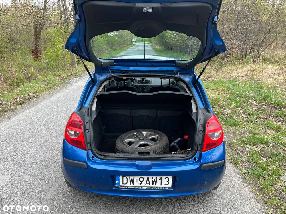 Renault Clio - 13
