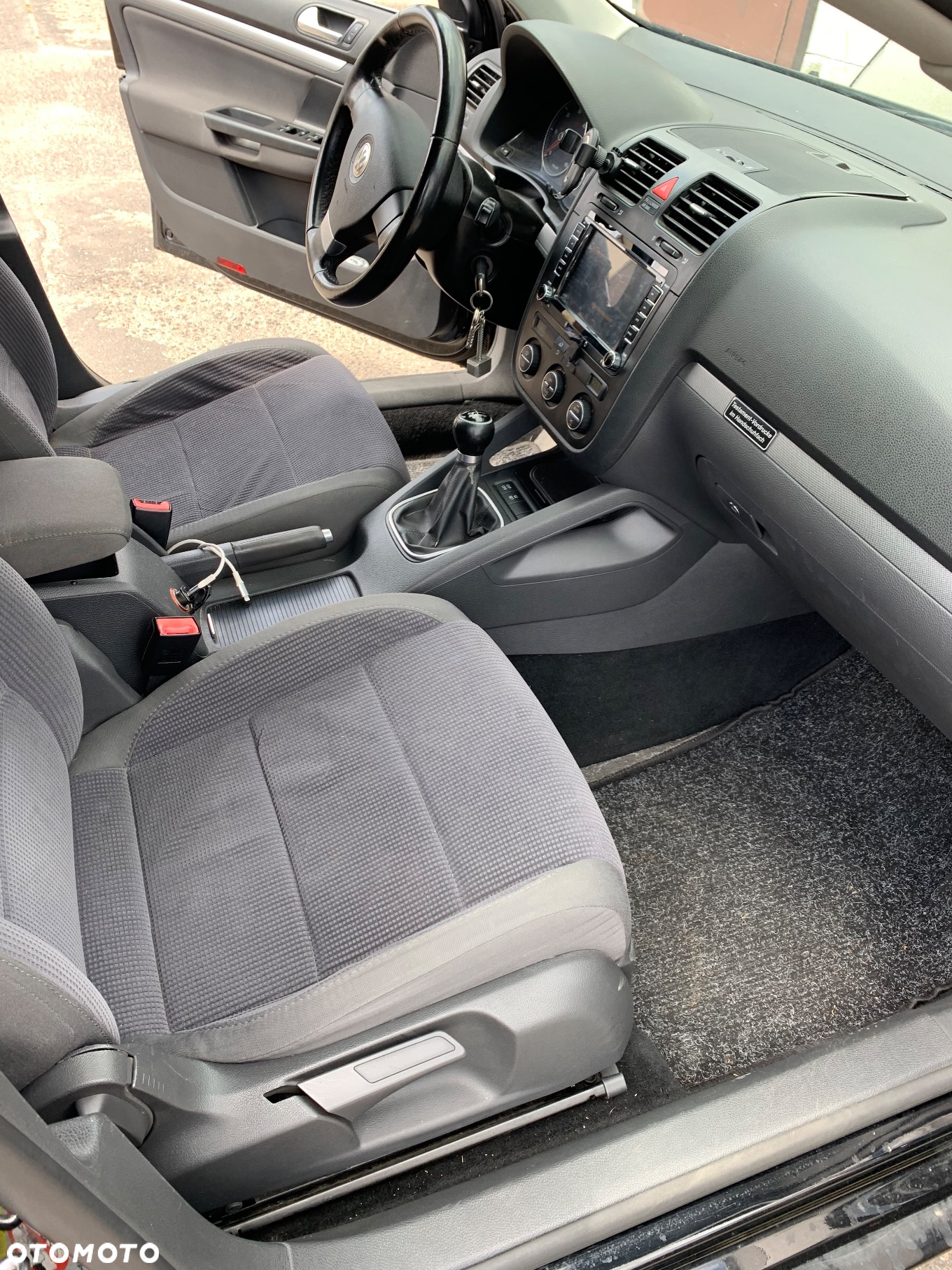 Volkswagen Golf - 18