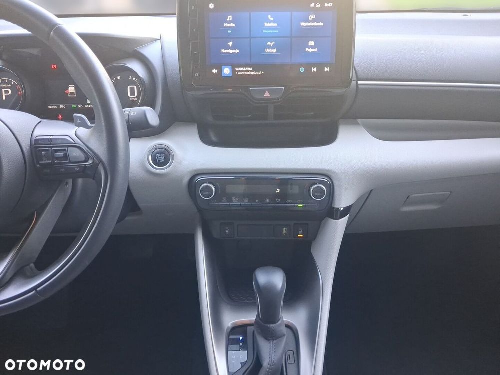 Toyota Yaris 1.5 Executive CVT - 19