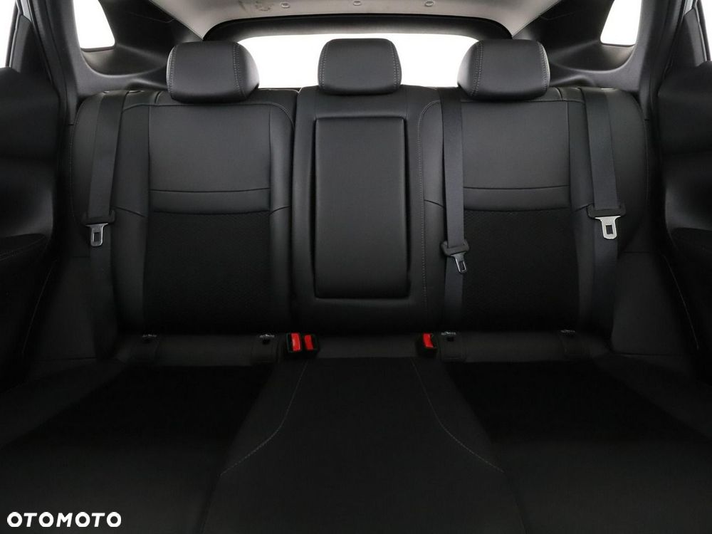 Nissan Qashqai 1.6 DIG-T N-Connecta - 19