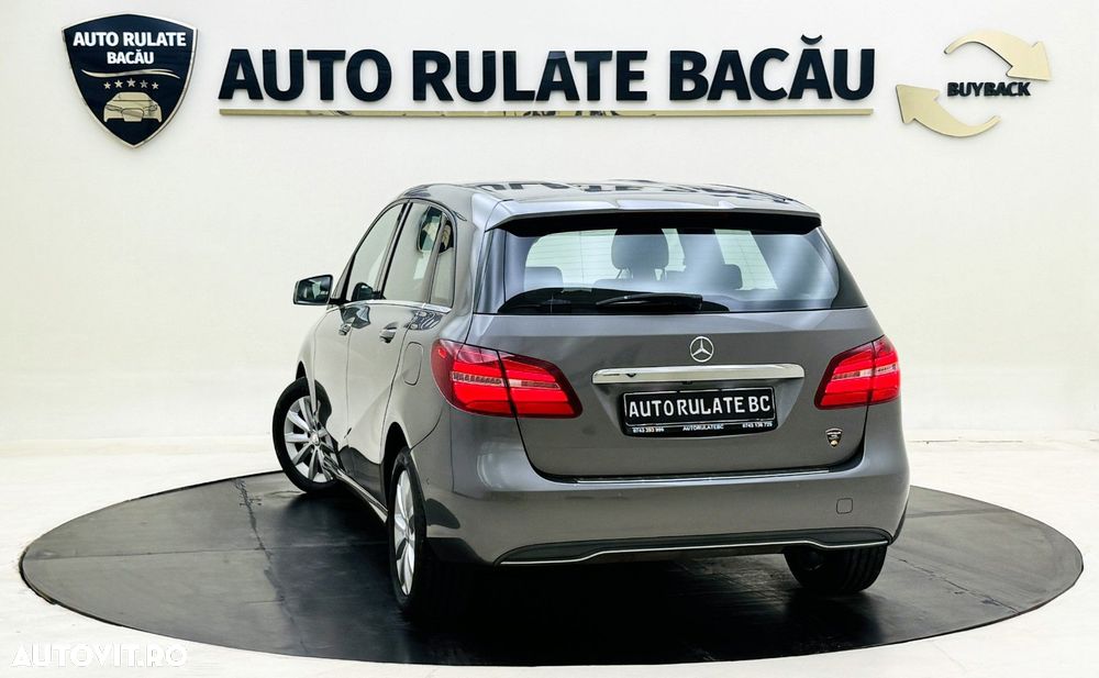 Mercedes-Benz B 180 - 7
