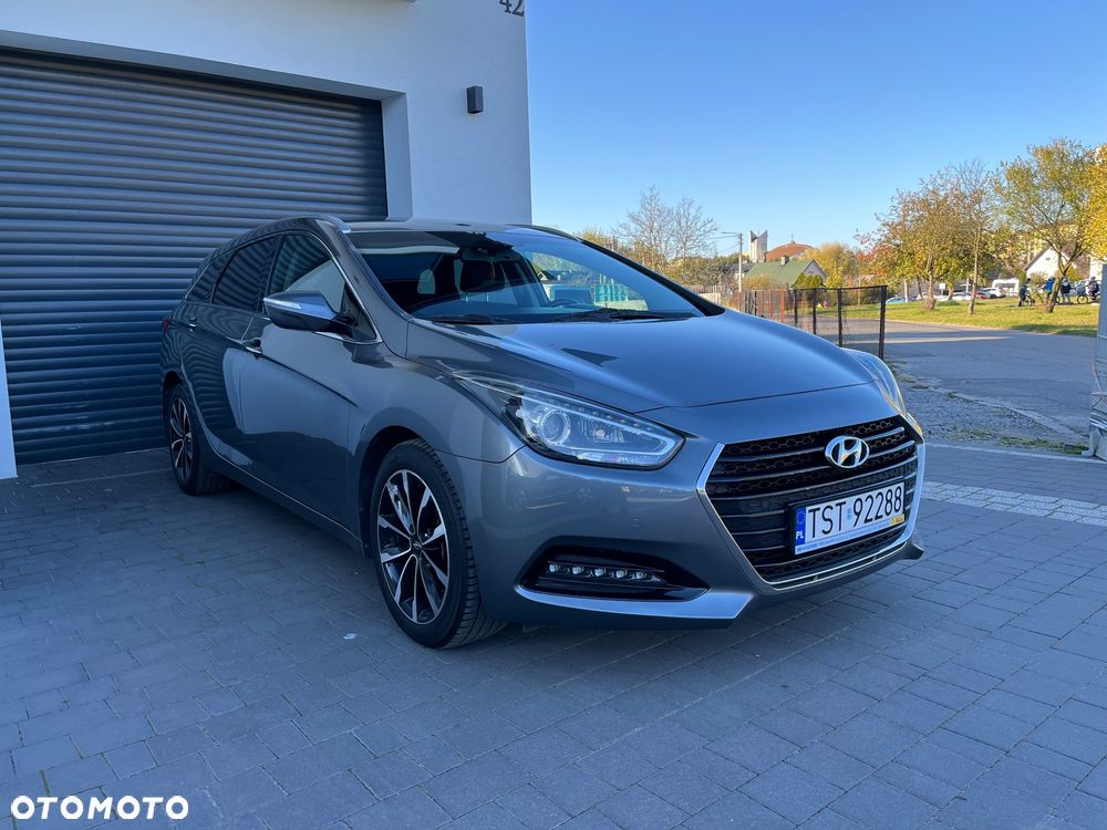 Hyundai i40 Kombi 1.7 CRDi DCT Premium - 1