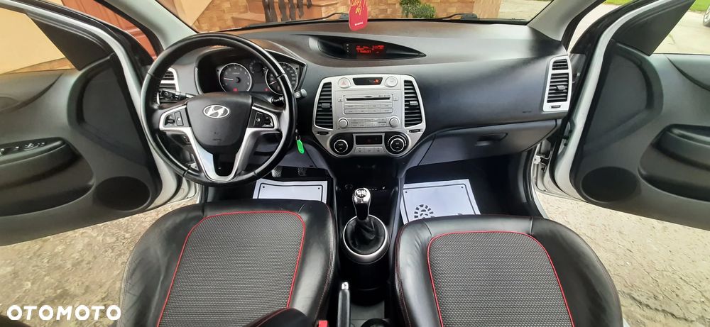 Hyundai i20 - 27