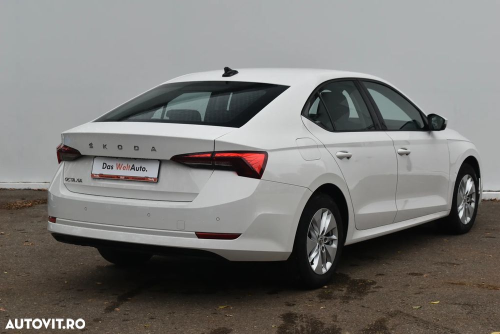 Skoda Octavia 2.0 TDI DSG Ambition - 11