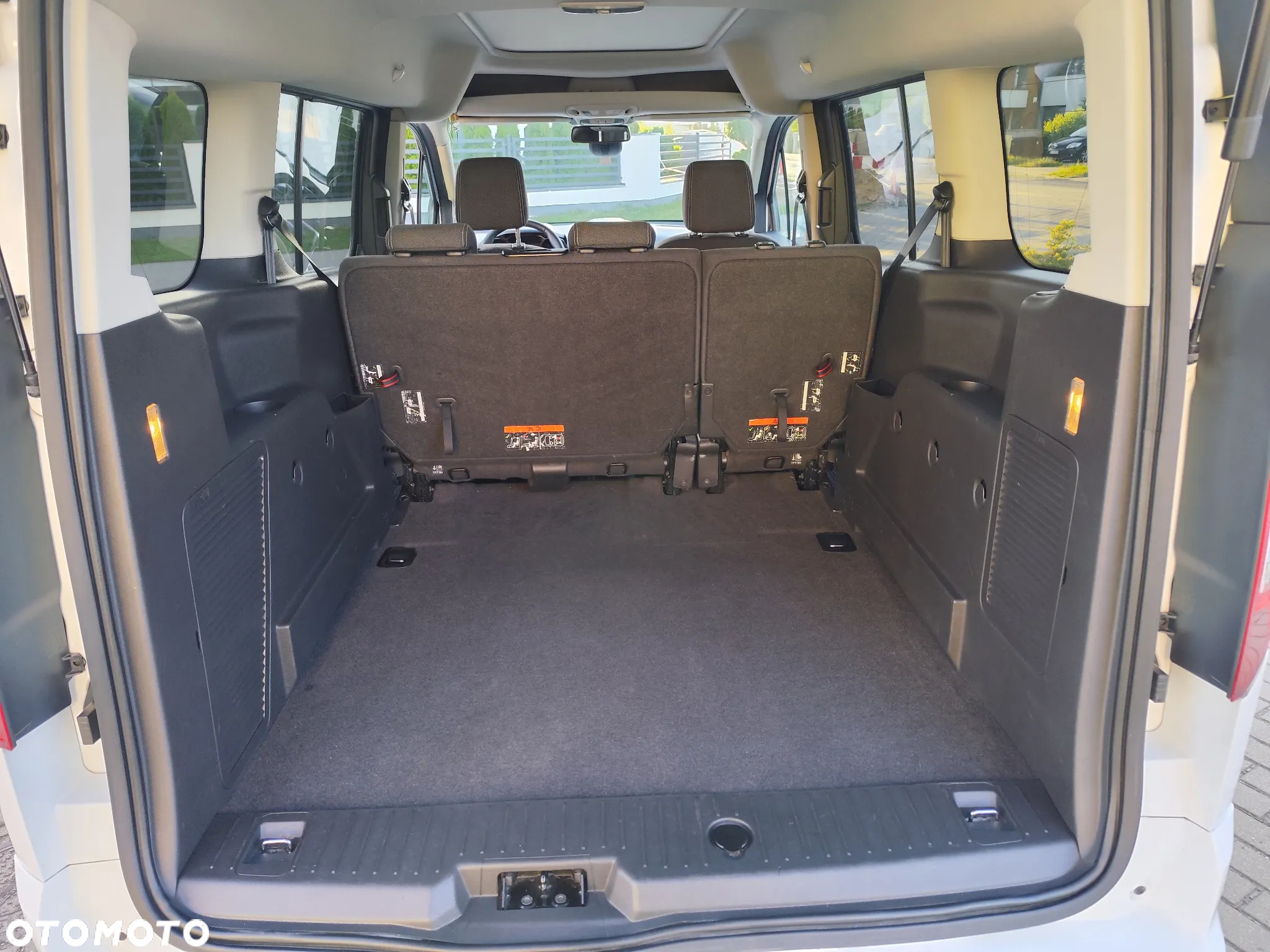 Ford Tourneo Connect Grand - 20