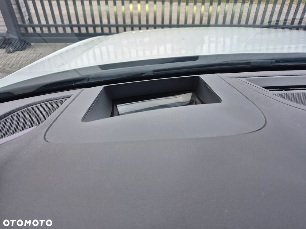 Audi A4 Avant 35 TFSI mHEV S Line S tronic - 14
