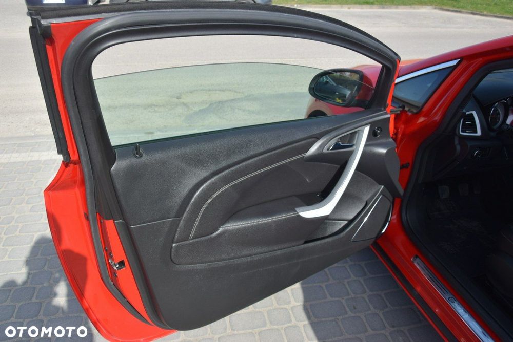 Opel Astra 1.6 Turbo Innovation - 17