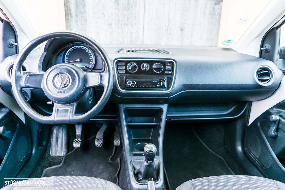 VW Up! 1.0 Take - 4