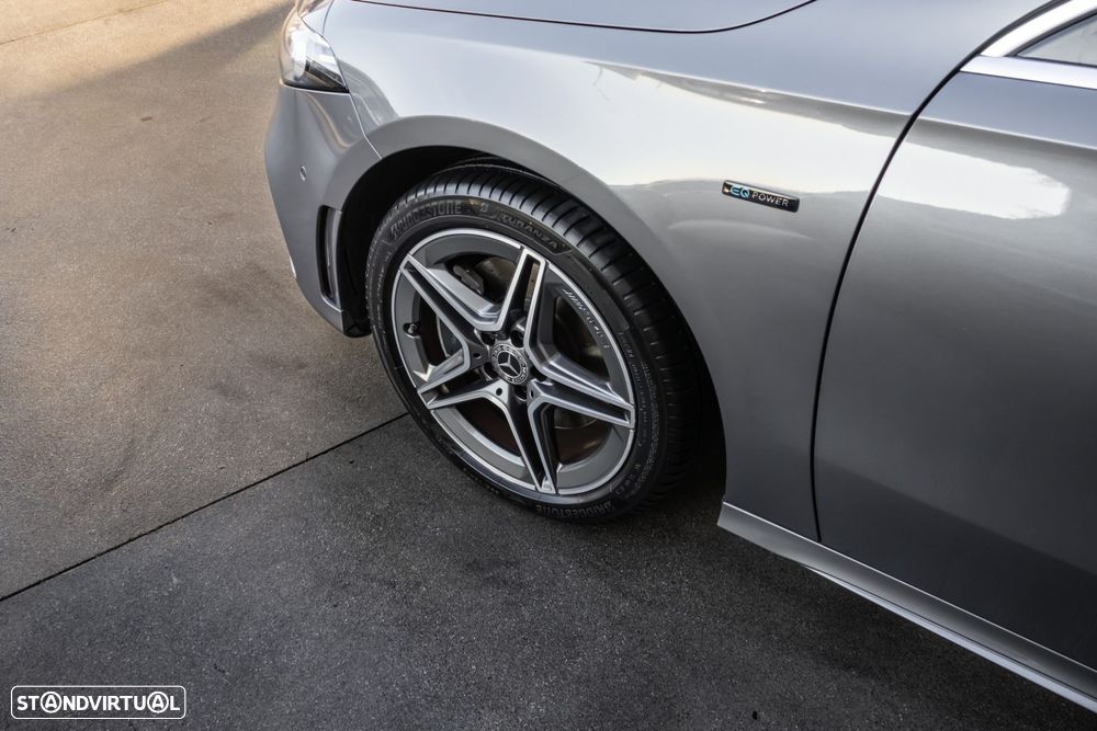 Mercedes-Benz A 250 e AMG Line - 10