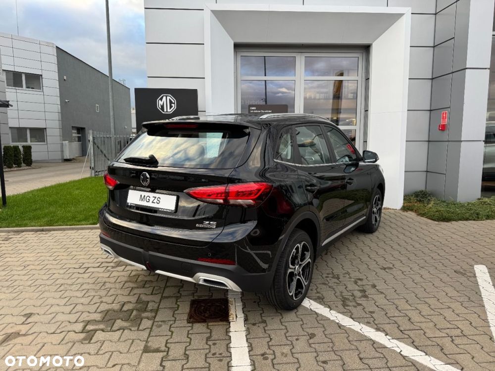 MG ZS - 7