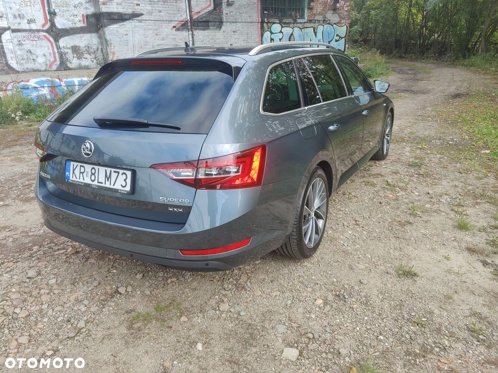 Skoda Superb 2.0 TDI SCR 4x4 L&K DSG - 6