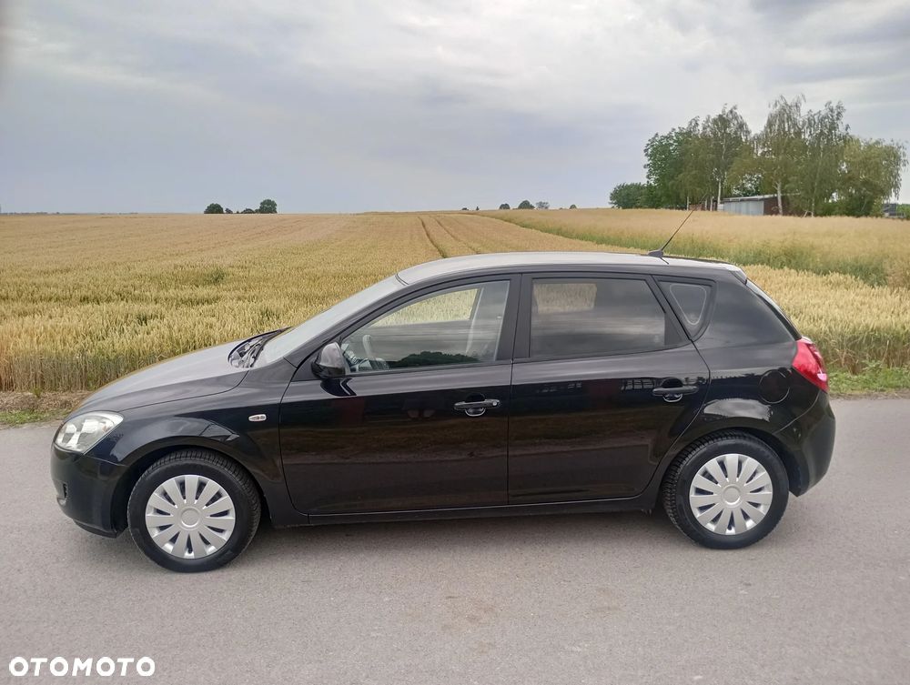 Kia Ceed 1.4 CVVT Attract - 20