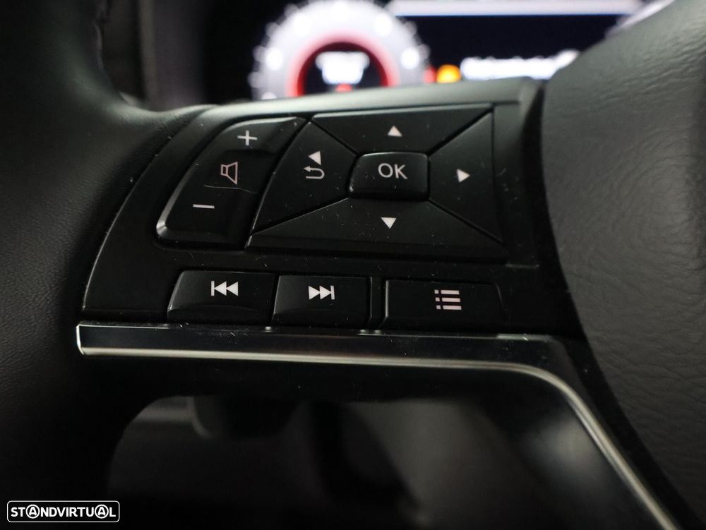 Nissan Juke 1.0 DIG-T N-Connecta DCT - 17