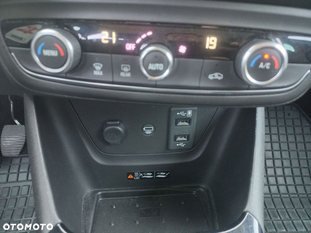 Opel Crossland X 1.2 T GPF Elite S&S - 26