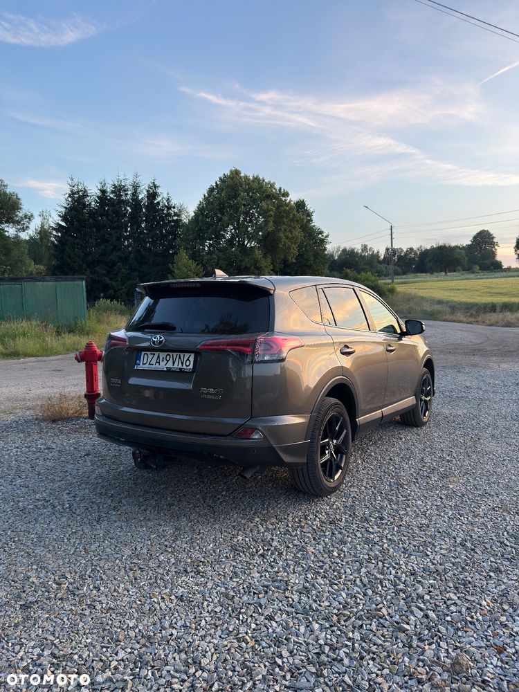 Toyota RAV4 - 4