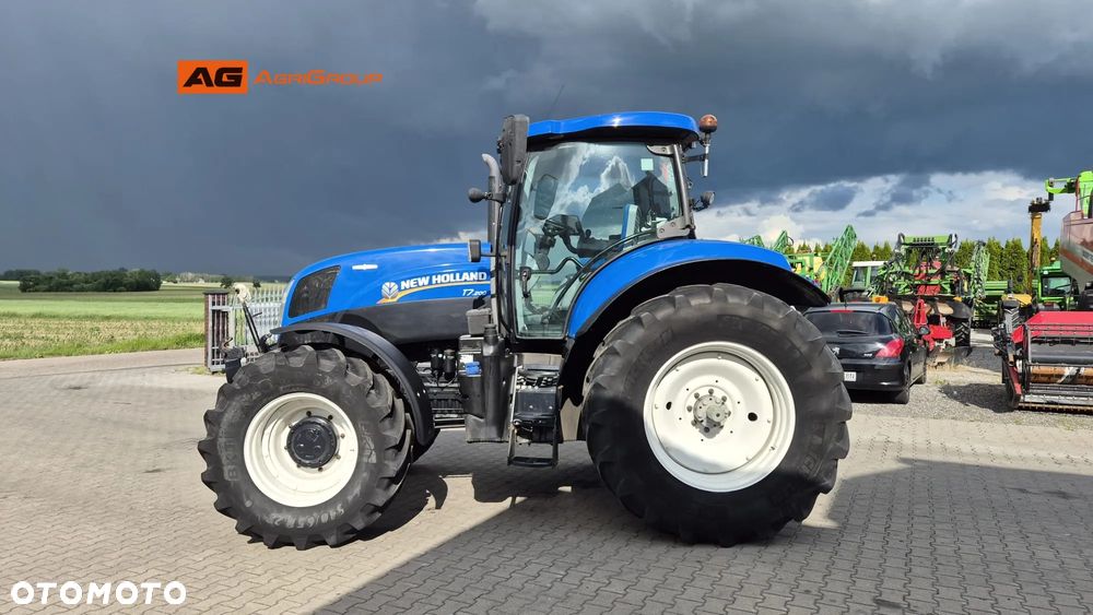 New Holland T7.200 AC 2013R - 8