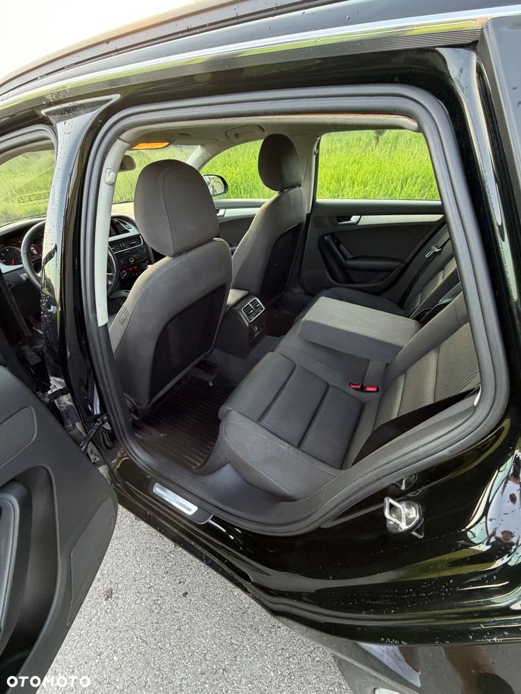 Audi A4 Avant 2.0 TDI - 8