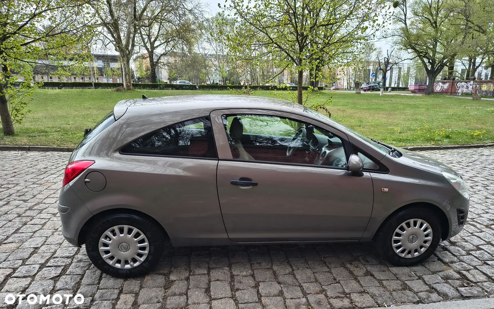 Opel Corsa 1.2 16V Enjoy - 3