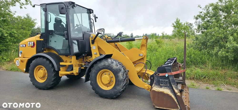 Caterpillar 907M /  Cat 906, 907, 908 - 6