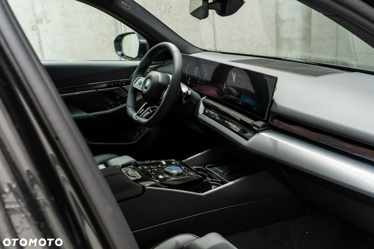 BMW Seria 5 - 23