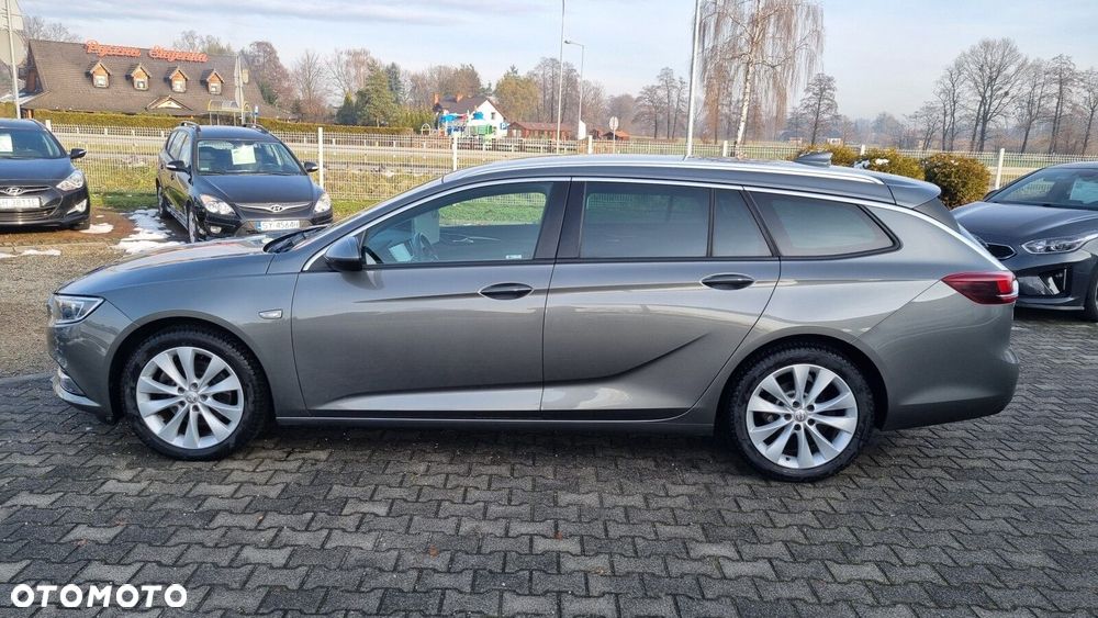 Opel Insignia - 10
