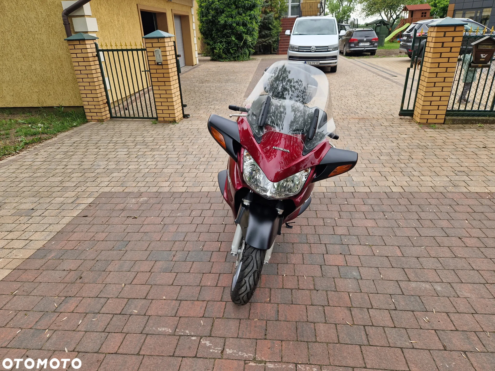 Honda ST - 8