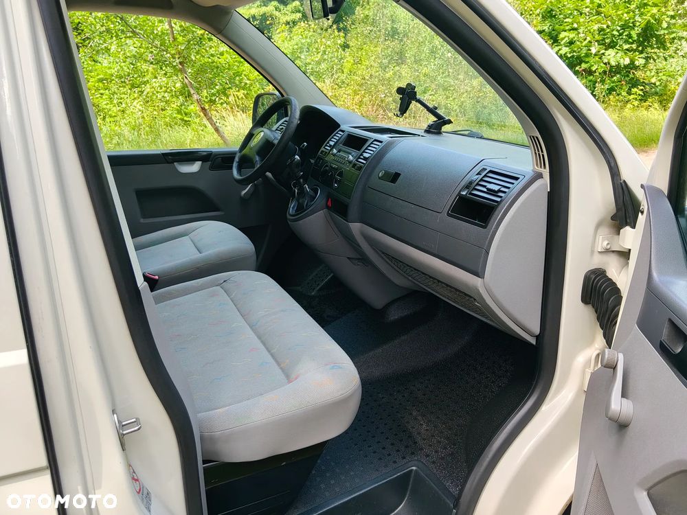 Volkswagen T5 - 10