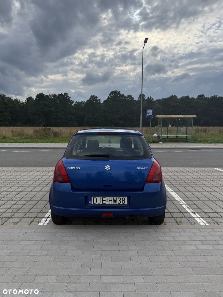 Suzuki Swift - 5