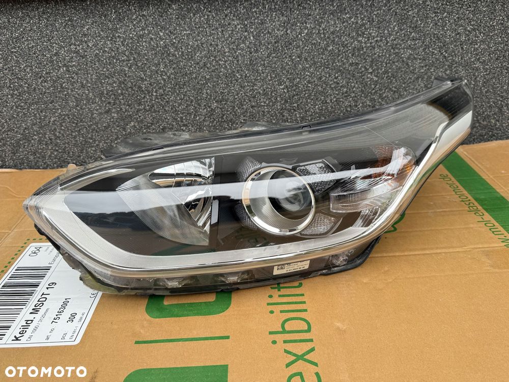 kia ceed iii przed lift 17-21 lampa lewa zwykla + led demontaz orygina - 2