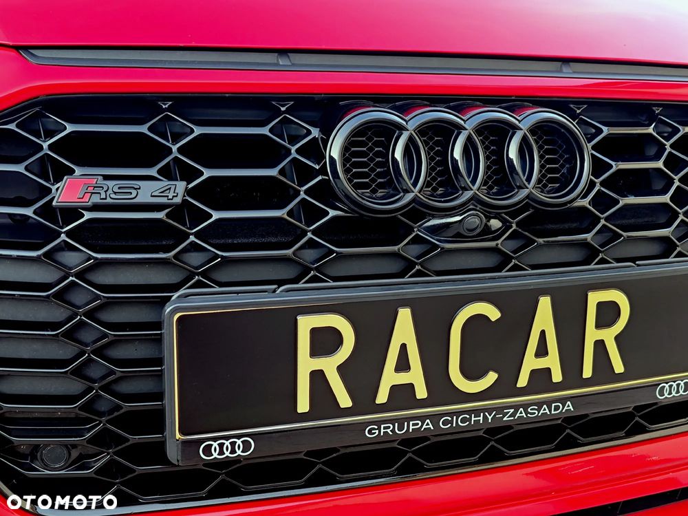 Audi RS4 Avant - 37