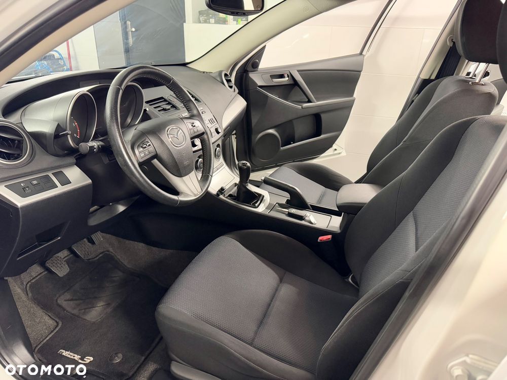 Mazda 3 - 13