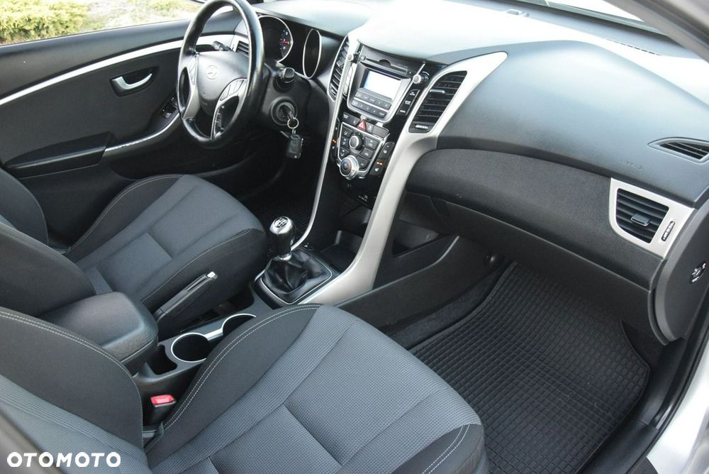 Hyundai i30 1.4 BlueDrive Comfort - 29